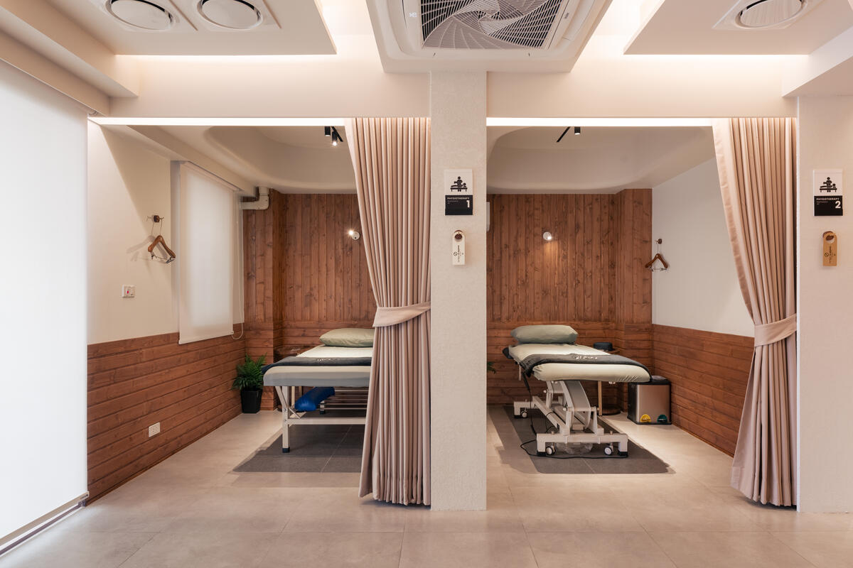 Massage vs physiotherapy
